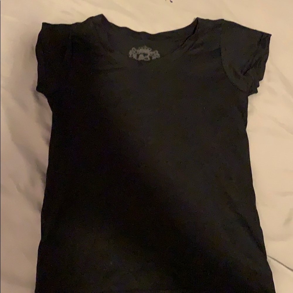 Black short sleeve sugar lip
